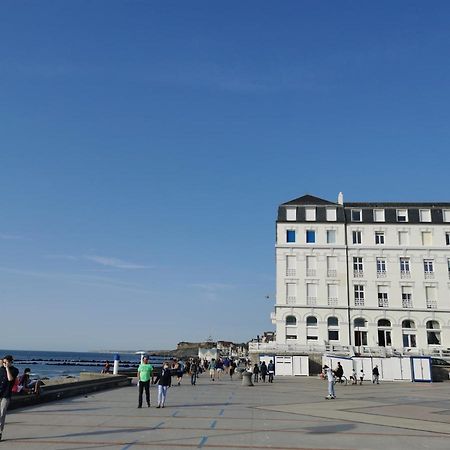 Une Pause Sur La Digue Wimereux Exterior foto